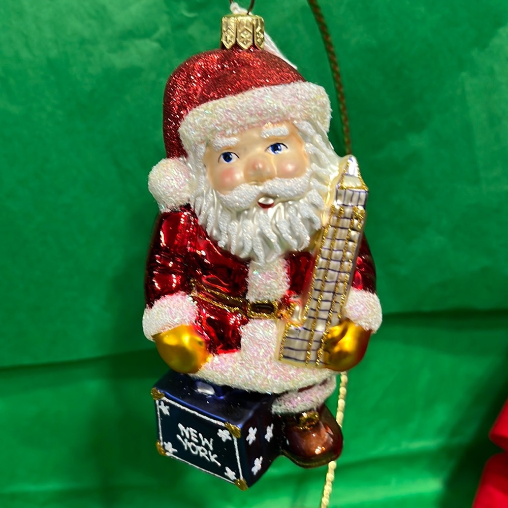 Handmade glass blown pinnacle peak ornament
